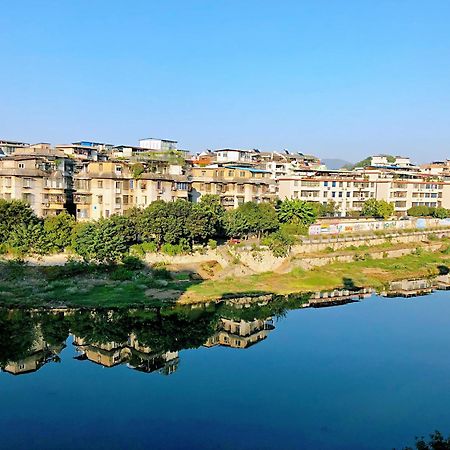 Lakeside Hostel Guilin Exterior foto